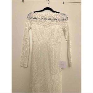 NWT Lulus Farida White Lace Long Sleeve Maxi Dress